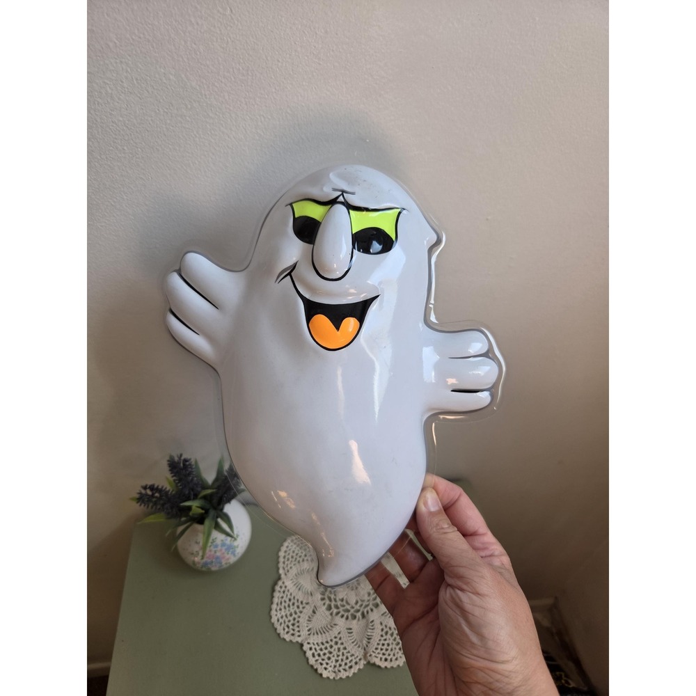 Vintage Style Halloween Ghost Wall Hanging Retro Plastic Decoration